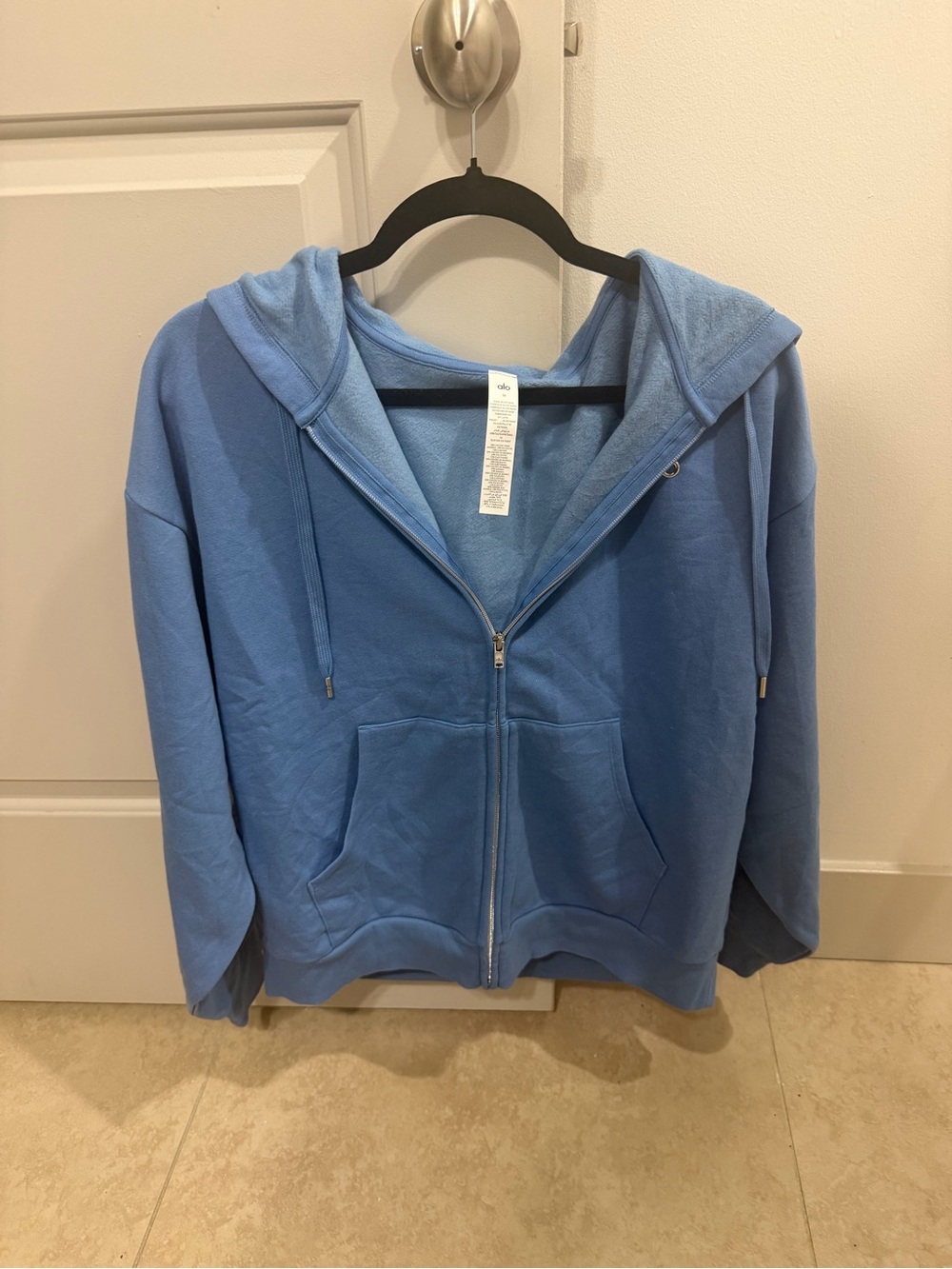 Alo Yoga Medium Blue Rare Zip-Up Hoodie. 💙⚡️